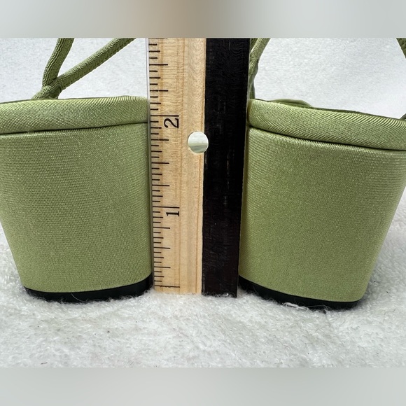 Madeline, light green chunky heels - Picture 2 of 4